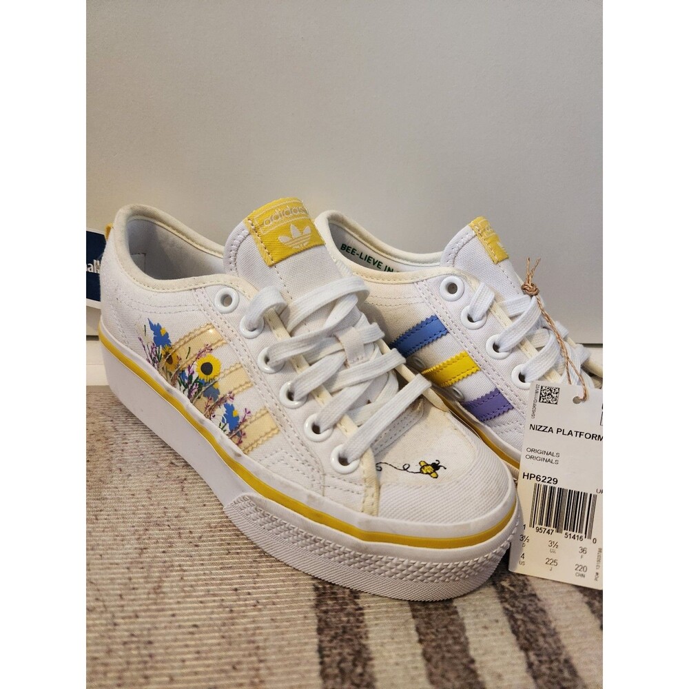 NwT Adidas Originals Nizza Platform J Sneakers Floral Bee Size 4 US / 3.5 UK